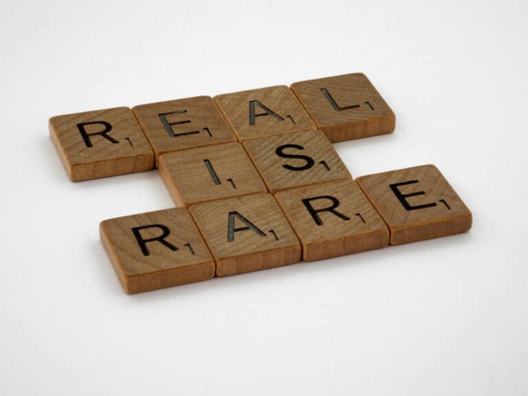 photo saying real is rare